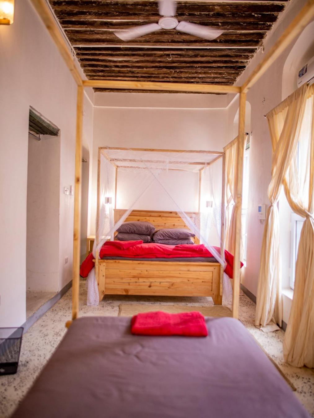 Firefly West Wing Hotell Bagamoyo Exteriör bild